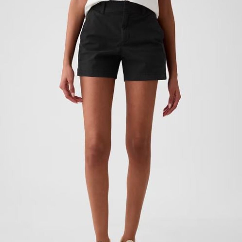 GAP 4" Downtown Khaki Shorts